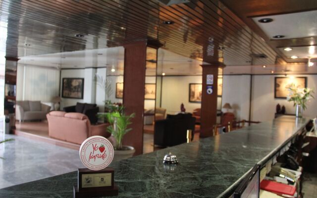 Hotel Parador Del Rio