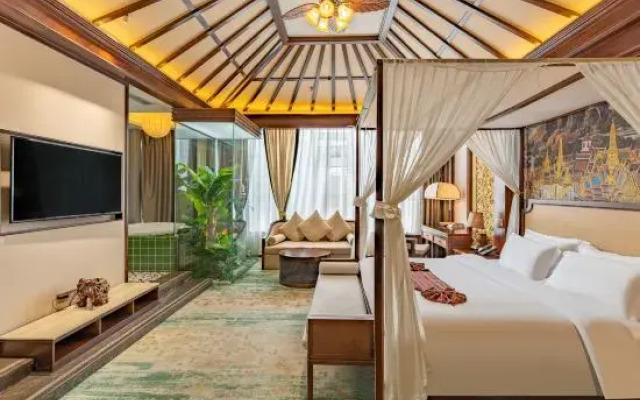 Art and Painting Pattaya Thai Hotel (Wanda Plaza)