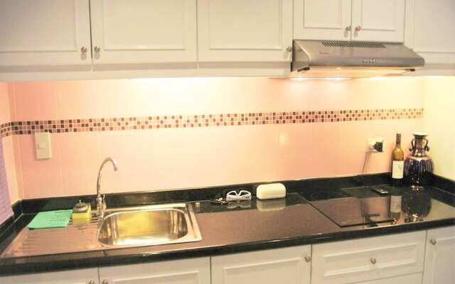 Baan Suan Lalana Modern Ground Floor Studio Apartment Pattaya