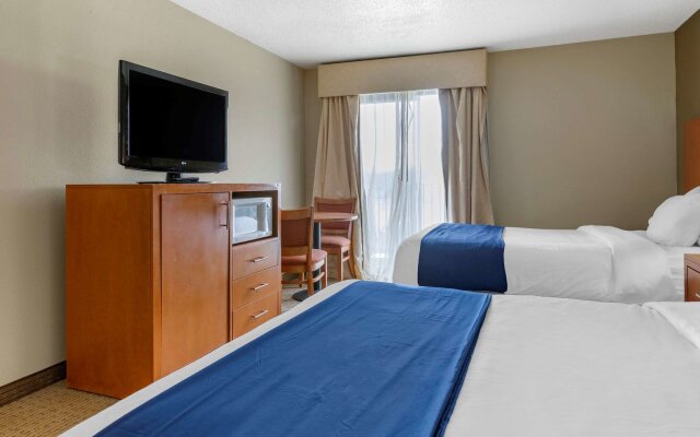Comfort Suites Auburn Hills-Detroit