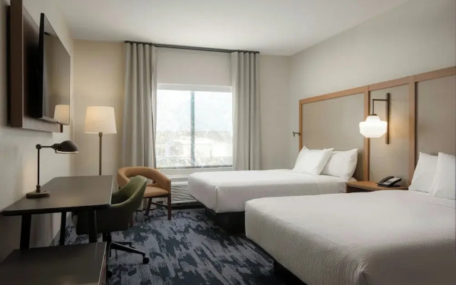 Fairfield Inn & Suites Cincinnati Oakley