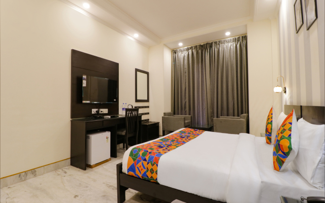 Fabhotel Rr Residency