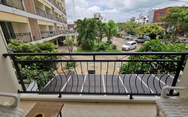 Subhamitra Hotel Hua Hin (SHA Certified)