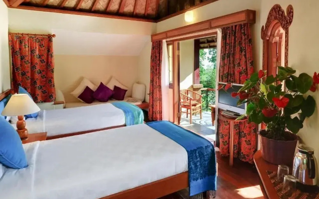 Strawberry Hill Hotel & Restaurant