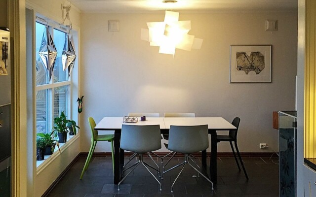 8 Person Holiday Home in Søgne