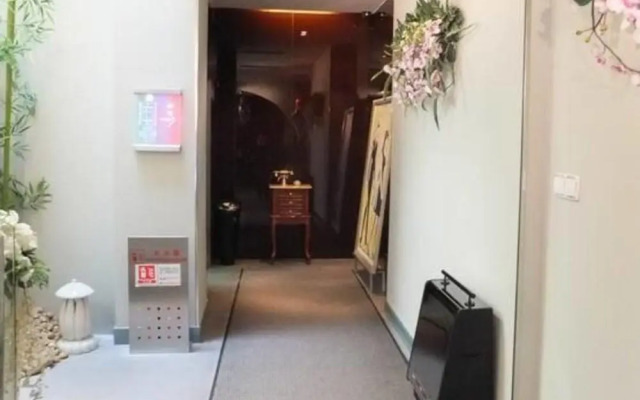 Yangtze River TOMOLO Hotel (Jianghan Road Branch)