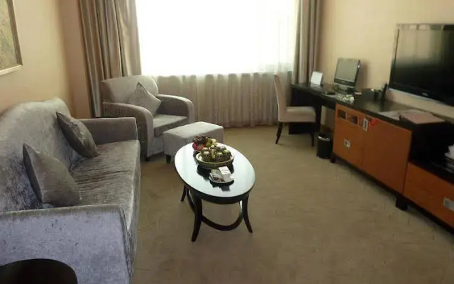 Lvliang Oriental Lily Hotel