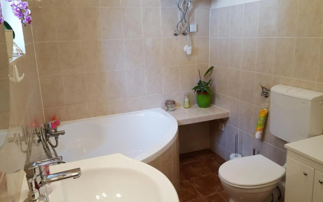 PèterTünde Vendèghàz