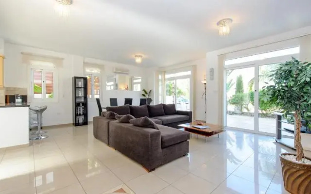 Villa Aurora