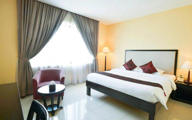 Almond Hotel Sothearos