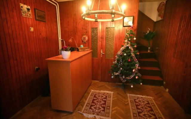 Hostel Bushati