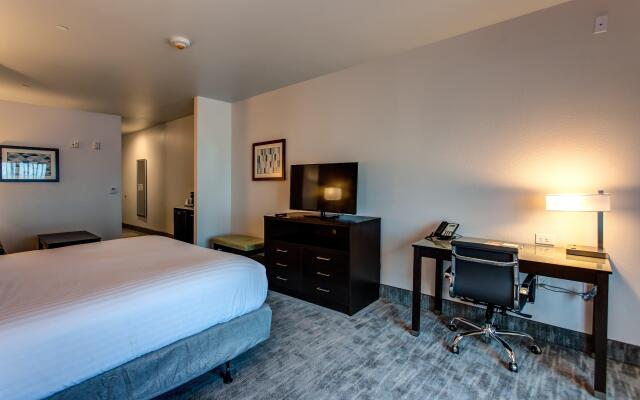 Holiday Inn Express & Suites Gatesville - N. Ft Hood, an IHG Hotel