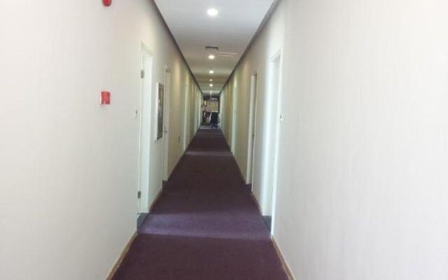 7 Days Inn Shanghai West Yanan Road Subway Station Branch