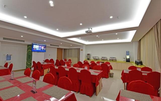 GreenTree Inn Tongxiang Chongfuzhen World Fur Center Branch