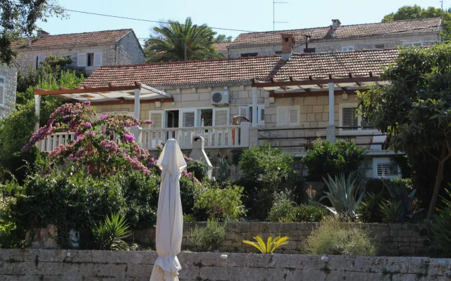 Apartments by the sea Korcula - 9000