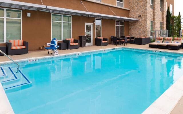 Hampton Inn & Suites Buena Park