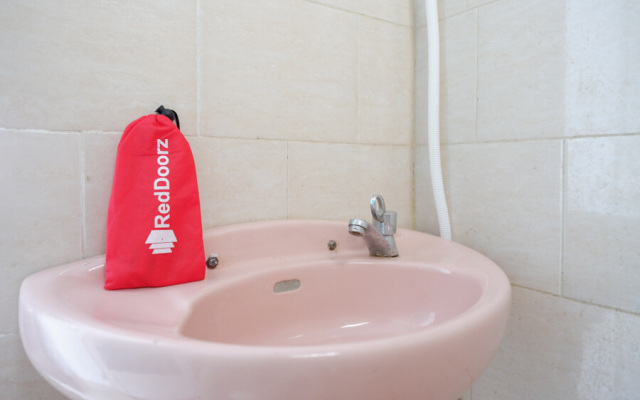 RedDoorz near Taman Kota Kendari