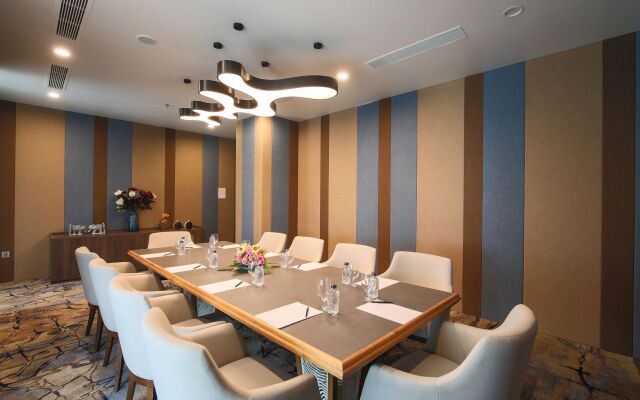 HAIAN Beach Hotel & Spa