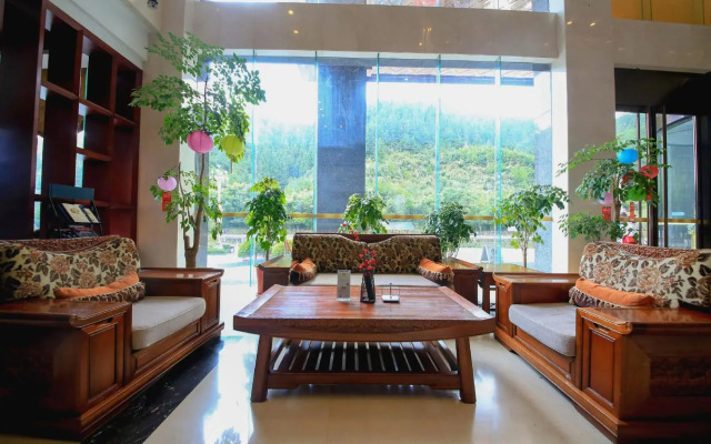 Ling Long Wang International Hotel