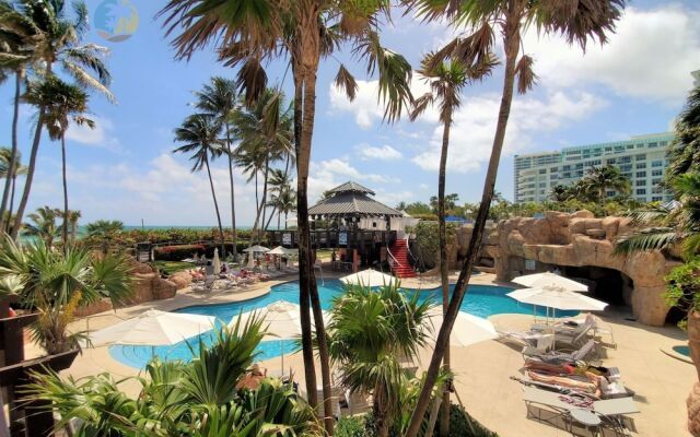 Alexander 519 3 Bedroom Apts by RedAwning