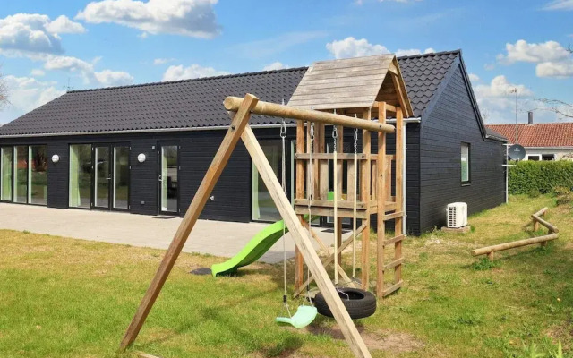 14 Person Holiday Home in Hadsund
