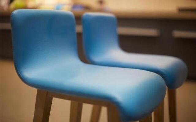 Hanting Express Lvliang Longfeng Avenue