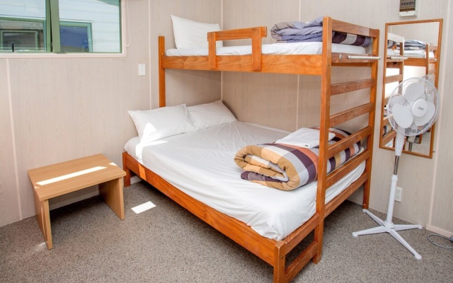 Waihi Beach TOP 10 Holiday Resort – Guest Rooms – Waihi Beach