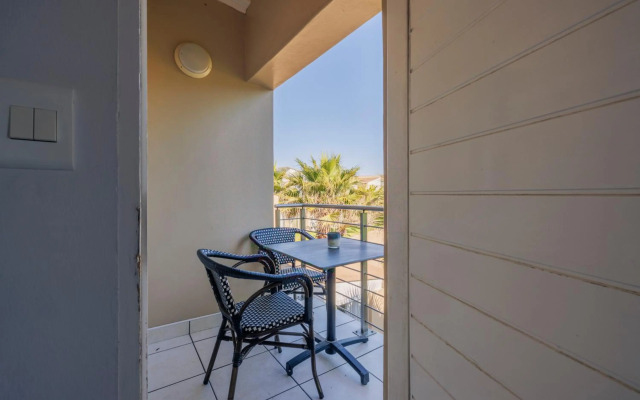 Waterfront Cottage B3