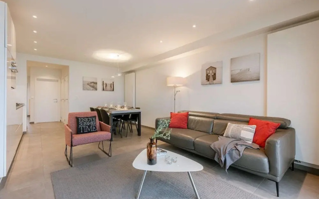 Sea View Apartment With Parking