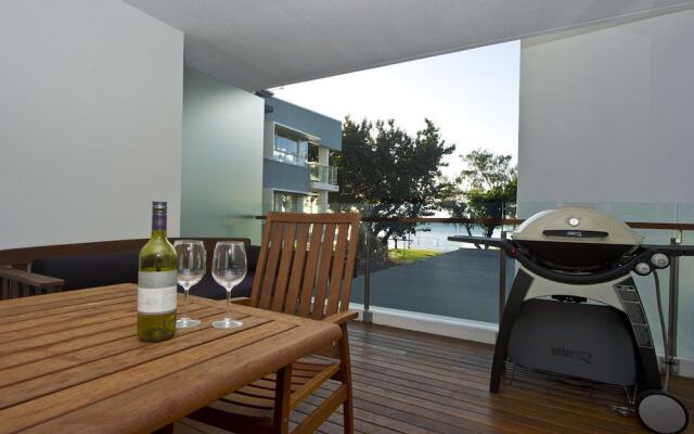 Maggies Beachfront Apt. 11