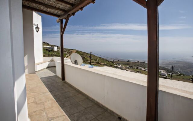 Tinos Delight