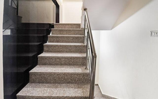 OYO Flagship 66872 Stay Together