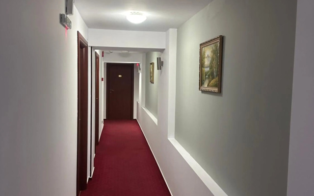 Hotel Bliss