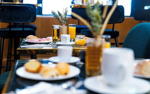 Hotel Le Cercle Tour Eiffel