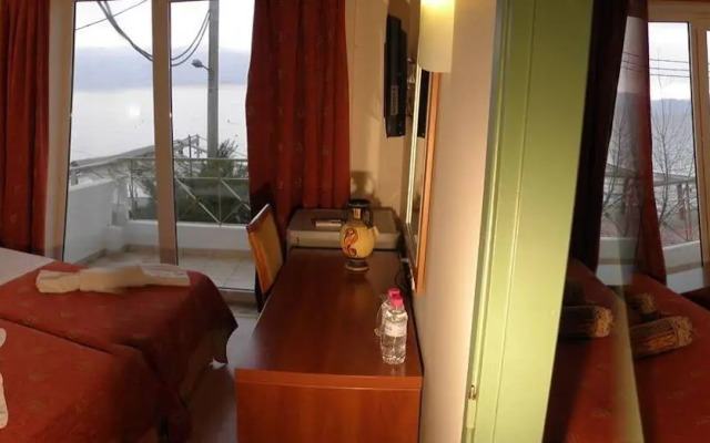 Hotel Kiani Akti