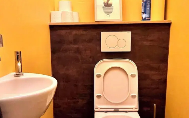 Beachfront & Sea View Sleeps 6