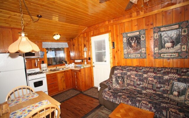 Reverse Creek Lodge