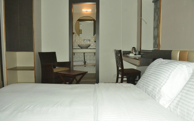 Hotel Aura