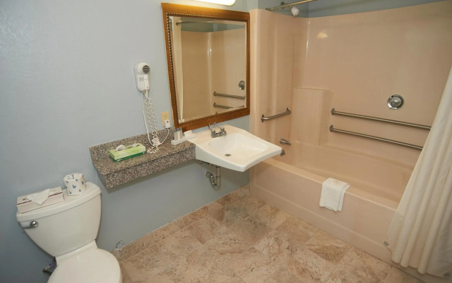 Sandwich Lodge & Resort