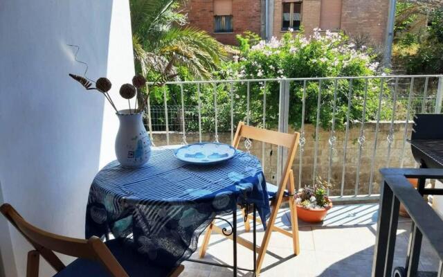 "Persiane blu" ampio appartamento in centro storico a Teulada