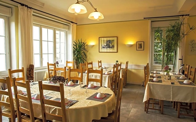 Hôtel Restaurant Les Touristes