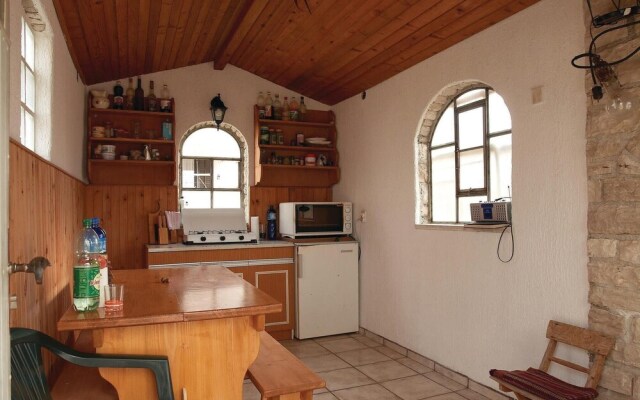 Amazing Apartment in Stinjan With 3 Bedrooms