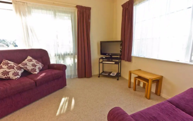 Arrow Motel Apartments