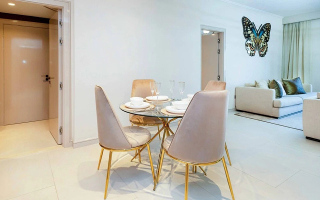 LUX The Zaafran Burj Khalifa View Suite