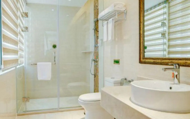 Vienna 3 Best Hotel (Nanchang Qingshan Lake High-tech)