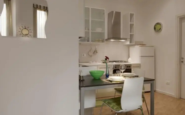 Gramsci Halldis Apartment