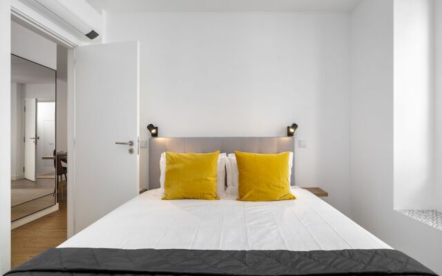 Urban Oasis Premium Location w AC