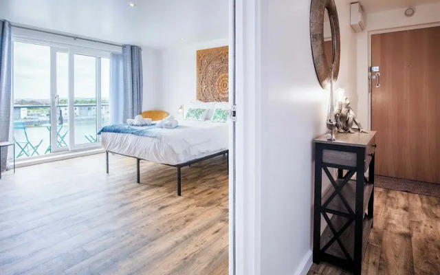 Skyline Duplex Penthouse - Llanelli