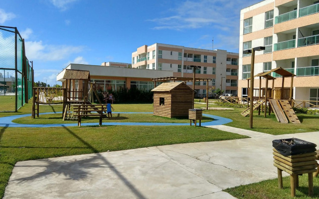 Muro Alto Condominio Club - By AF