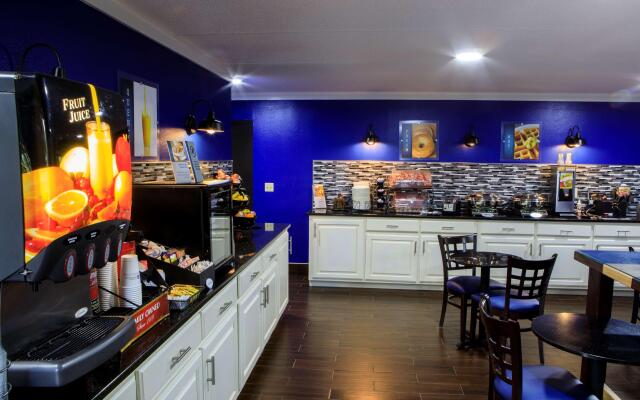 Best Western Shelbyville Inn and Suites Celebration Inn